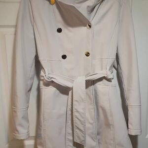 Guess Cream Double-Breasted Trench Coat